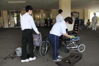 車椅子の清掃