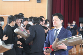 離任者退場