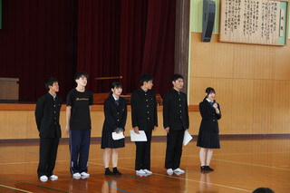 生徒会執行部紹介