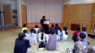 読み聞かせ