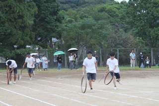 障害物競走（輪回し）
