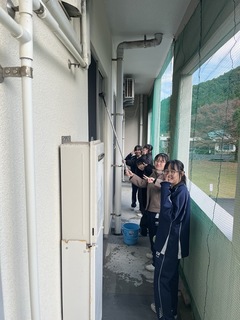 Image (35) Image (35)