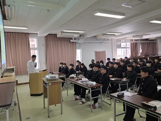 講演の様子 講演の様子