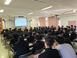 講演の様子 講演の様子