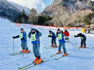 スキー研修のようす